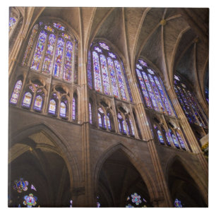 Kathedrale von Leon, Innenraumfenster aus Buntglas Fliese