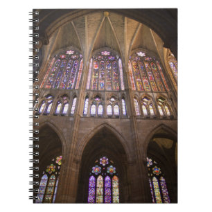 Kathedrale von Leon, Innenraumfenster aus Buntglas Notizblock