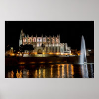 Kathedrale von Palma de Mallorca am Abend - Spanie