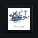 Katholische Blaue Rose Crucifix Gebet Bridesmaid Erinnerungskiste<br><div class="desc">Mit einem wunderschönen,  traditionell katholischen Bild eines Goldkruzifixes/Hochzeitsringe überlagert auf blauen Rose. Alle Texte und Schriftart können geändert werden.</div>