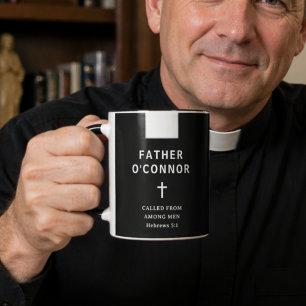 Katholischer Priester Hebräer 5:1 Berufung Design Tasse