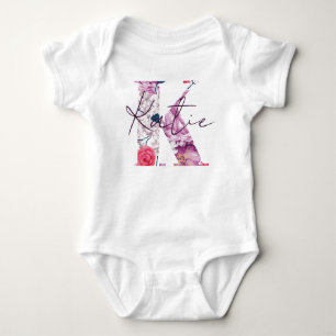 Katie Baby Name Vintage florale Blume K Strampler