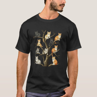 Kätzchen auf einem Baum T-Shirt