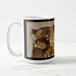 Kätzchen im Originalfoto Kaffeetasse