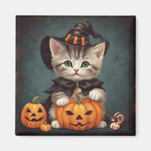 Kätzchen in Halloween-Kostüm und Jack-O'-Lantern Magnet