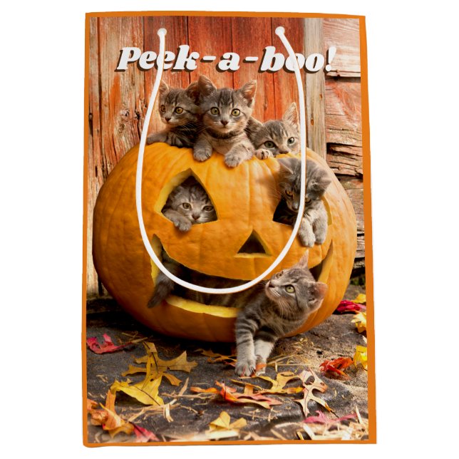 Kätzchen in Jack-o-Lantern Mittlere Geschenktüte (Vorderseite)