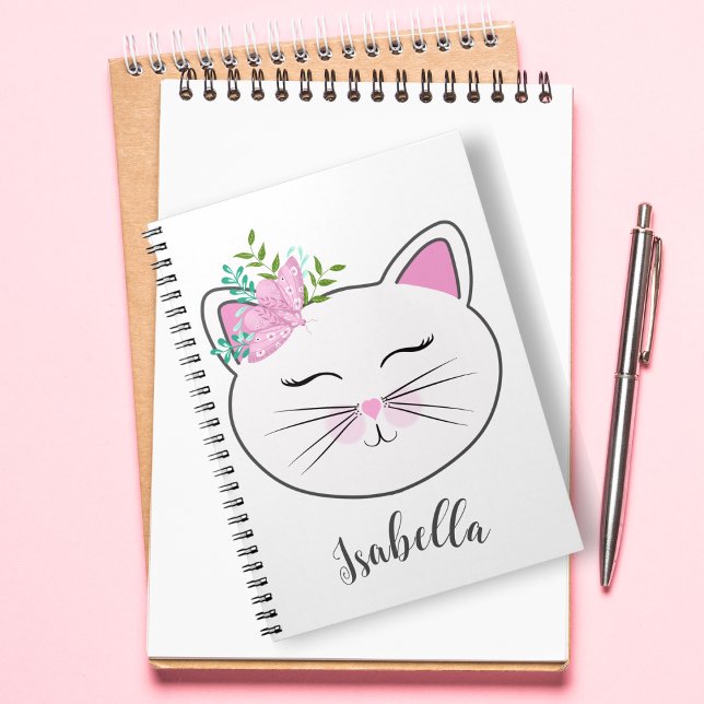 Kätzchen mit rosa Schmetterling Personalisiert Notizblock (Kitty charm meets boho butterfly vibes in this whimsical notebook.)