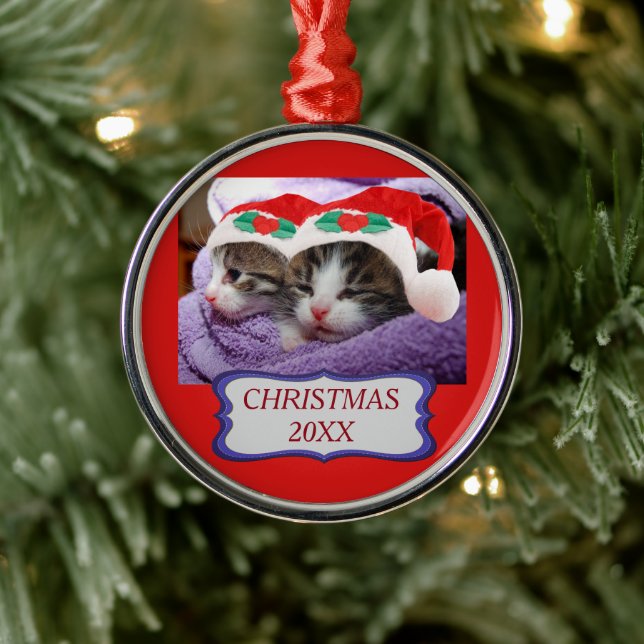Kätzchen mit roten Weihnachtsmannmützen Weihnachte Ornament Aus Metall (Baum)