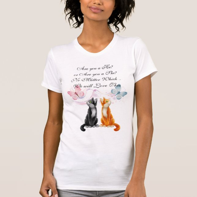 Kätzchen und Schmetterlinge erwarten T - Shirt (Vorderseite)