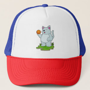 Katze als Basketballspieler mit Basketball Truckerkappe