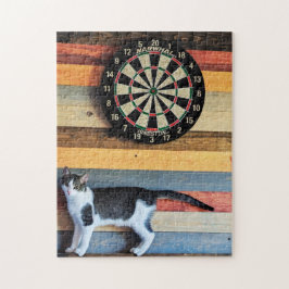 Katze an einem Dart-Brett-Puzzle