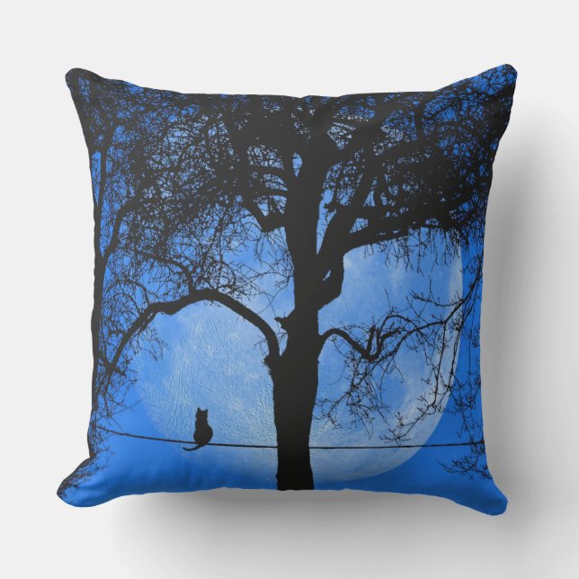Katze auf einem Wirt Blue Moon Kissen (Vorderseite)
