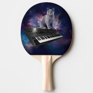 Katze auf Synthesizer im Weltraum Tischtennis Schläger