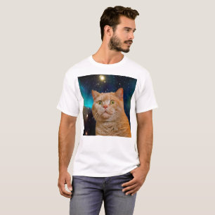Katze, die den Raum aufpasst T-Shirt