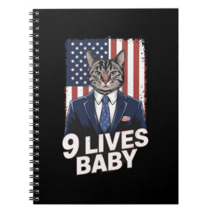 Katze in Suite mit Trump-Haar-Amerikanischer-Flagg Notizblock