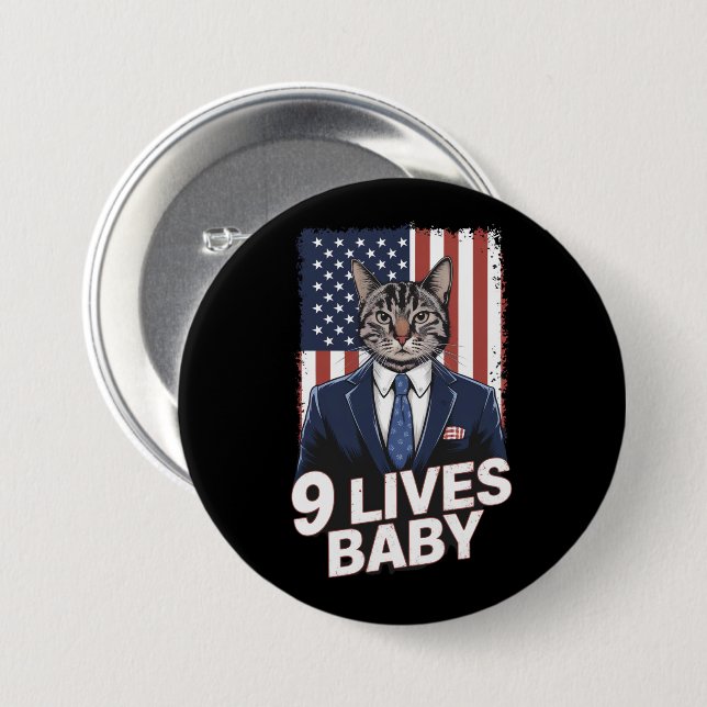 Katze in Suite mit Trump Hair American Flag 9 Live Button (Vorne & Hinten)