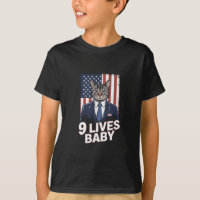 Katze in Suite mit Trump Hair American Flag 9 Live