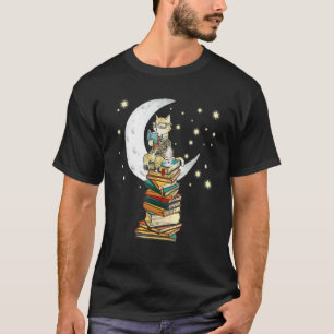 Katze liest Bücher und trinkt Kaffee bei Mondlicht T-Shirt
