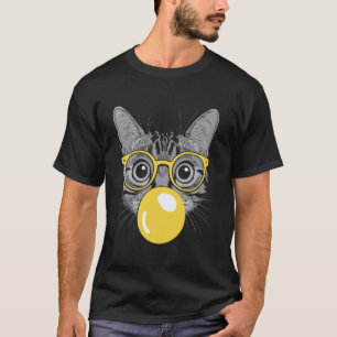Katze mit Brille macht Bubblegum-Blasen Spielerei T-Shirt