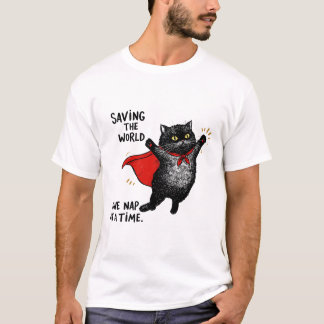 Katze mit einem Superhelden-Kap T-Shirt