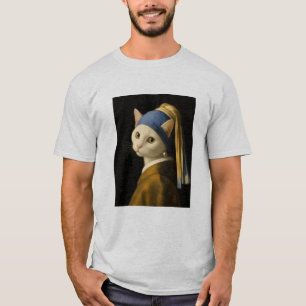 Katze mit einer Perle Ohrhänger T-Shirt