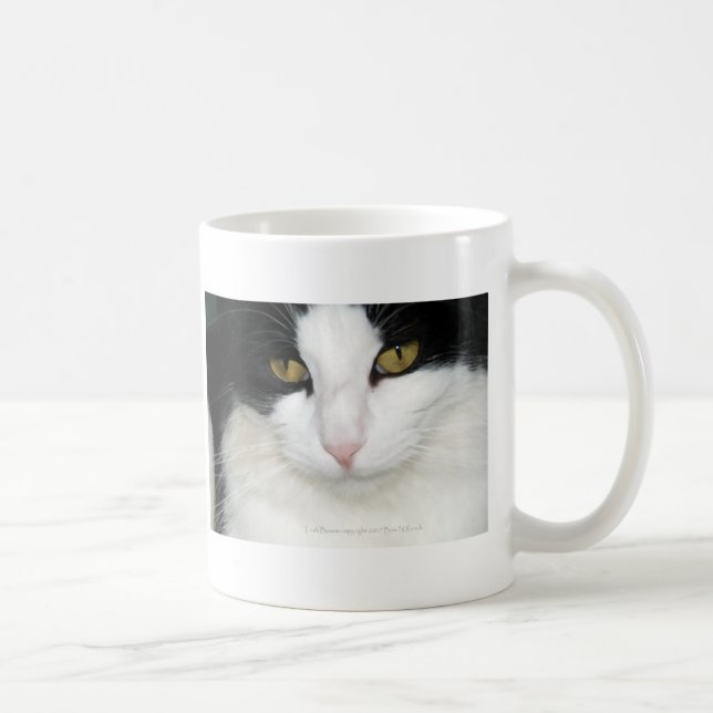 Katze mit goldenen Augen Kaffeetasse (Rechts)