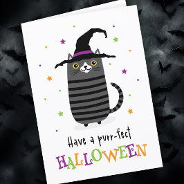 Katze mit Hexe, die ein purrotes Halloween hat Karte