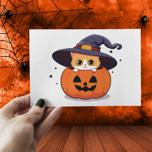 Katze mit Hexenhut in Halloween Kürbislaterne Postkarte
