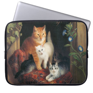 Katze mit Kätzchen (Tierart) Laptopschutzhülle