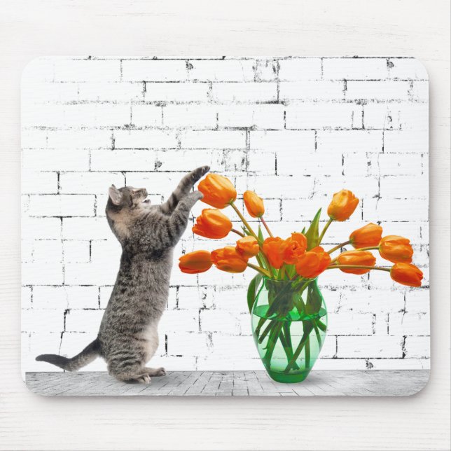 Katze mit Orange Tulip Bouquet Mousepad (Vorne)