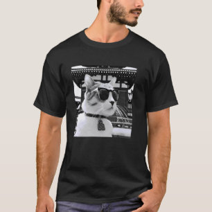 Katze mit Sonnenbrille am Senso-Ji Buddhist Te T-Shirt