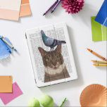 Katze mit Taube auf Kopf iPad Pro Hülle<br><div class="desc">Katze mit Taube auf Head von FabFunky. Eine Katze mit einem featherischen Freund steht auf dem Kopf. | 191384D</div>