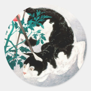 Katze mit Tomato-Pflanze (1931) von Hiroaki Takaha Runder Aufkleber