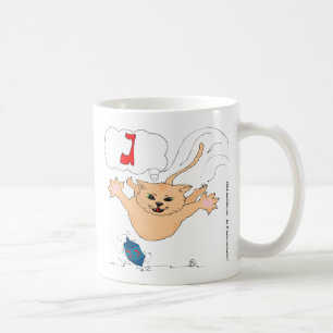 Katze s10, die auf Chanukka Dradle (gimel, sich Kaffeetasse