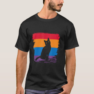 Katze Schatten Silhouette mit farbenfroher Flagge T-Shirt