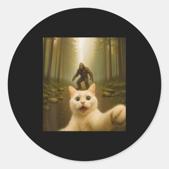Katze Selfie mit Bigfoot Funny Cats Geschenke für  Runder Aufkleber (Vorderseite)