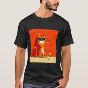 Katze trinkt Orange Drink auf coole Weise T-Shirt
