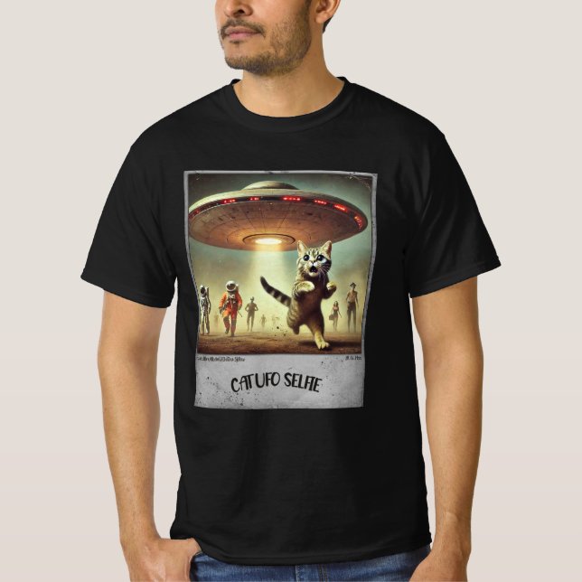 Katze UFO Selfie: Scared Kitty (Man T - Shirt) #04 T-Shirt (Vorderseite)