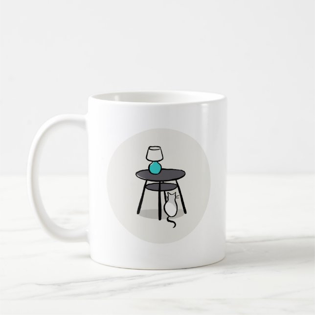 Katze unter Tasse (Links)