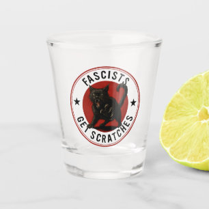 Katzen gegen Faschisten Schnapsglas