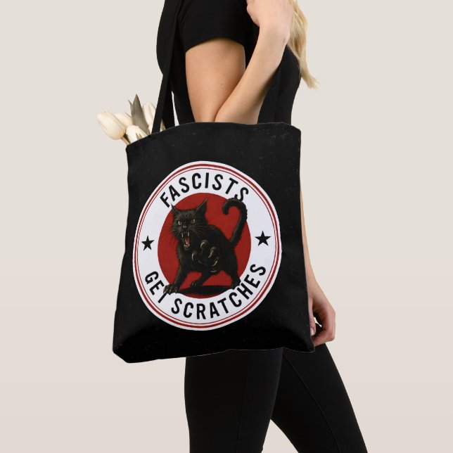 Katzen gegen Faschisten Tasche (Von Nahem)