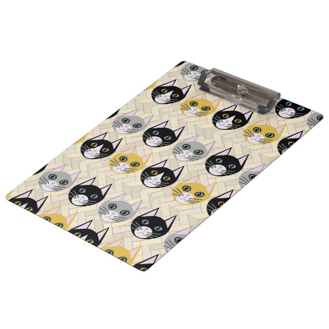 Katzen Herringbone Beige Klemmbrett (Schrägansicht)