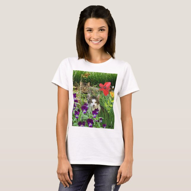 Katzen im Garten Katzenliebhaber T-Shirt (Vorne ganz)