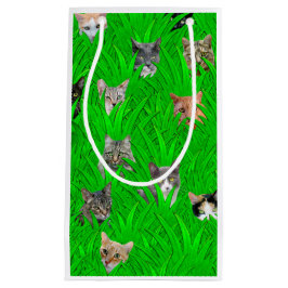 Katzen in der Gras-Geschenk-Tasche Kleine Geschenktüte