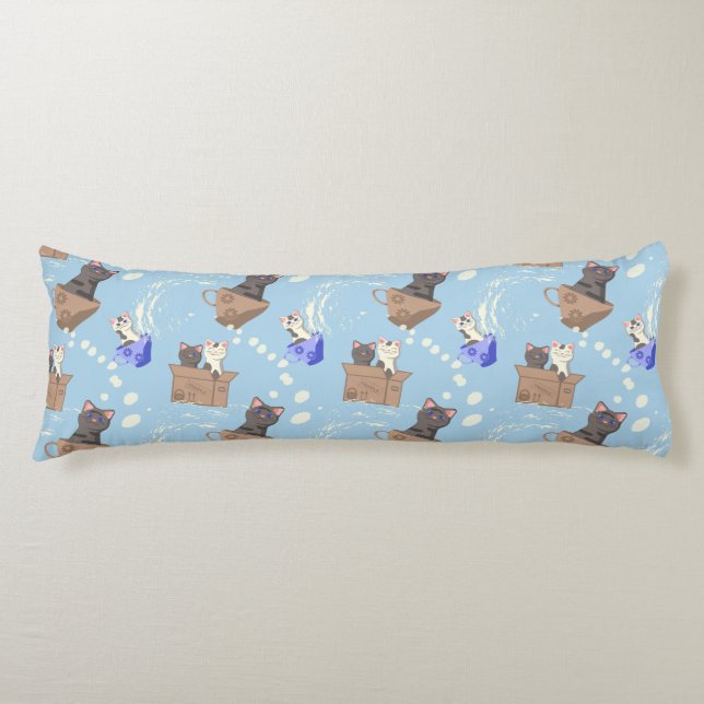 Katzen in Kiste und Milchfallen auf blau Seitenschläferkissen (Vorderseite)