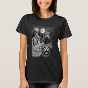 Katzen-Pizza-Nacht-Alien-Bigfoot-Mondlicht-Camping T-Shirt