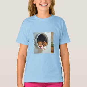 Katzen schlafen in Waschmaschine T - Shirt