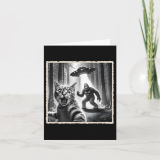 Katzen-Selfie mit Bigfoot & UFO _ Lustiger Sas Karte
