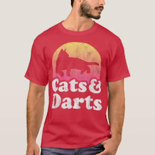Katzen und Darts, für Männer oder Frauen  T-Shirt