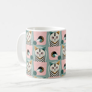 Katzen und Maus verborgen und suchen Kaffeetasse